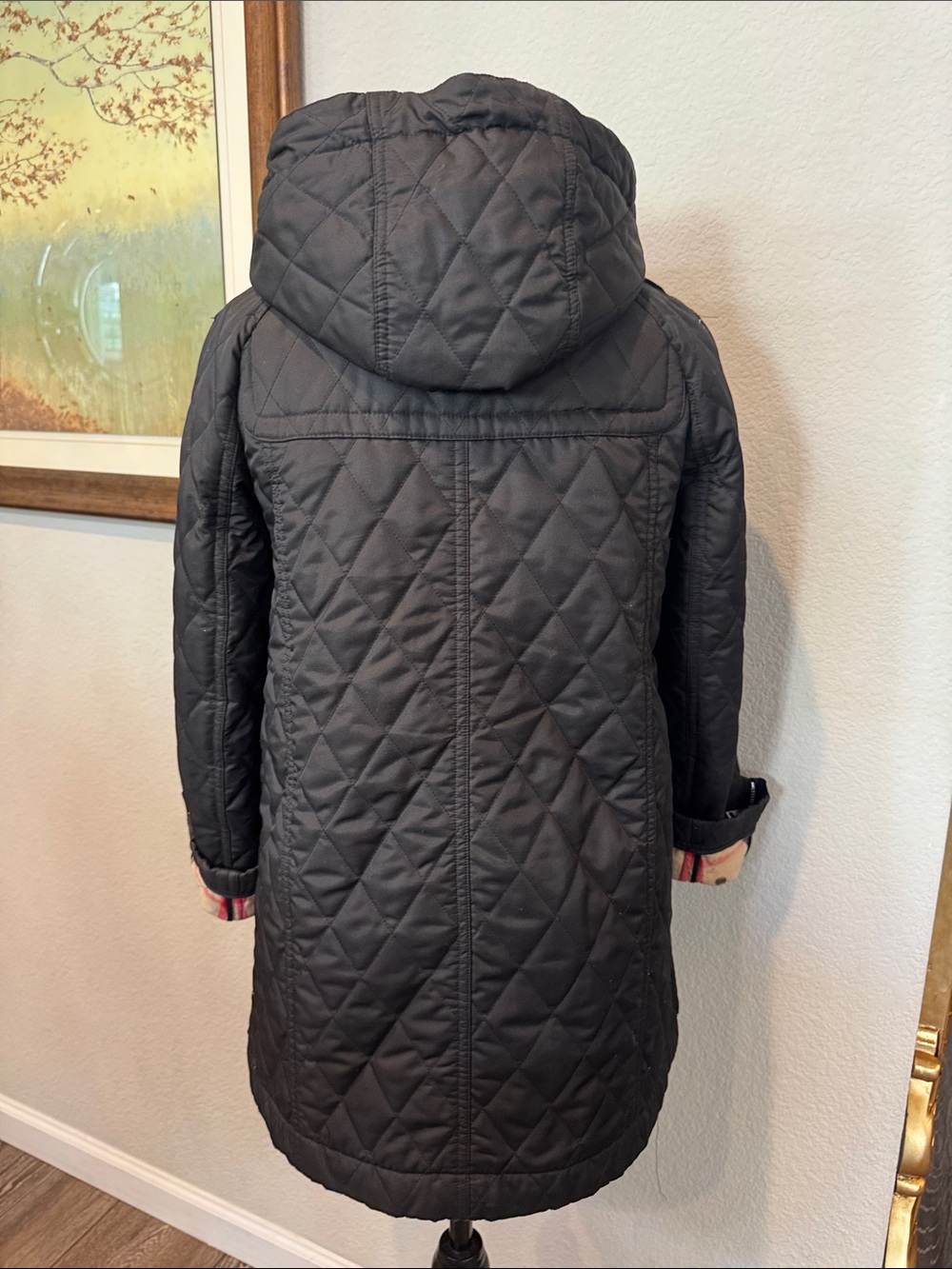 Burberry Black Quilted Jacket with Beige Nova Check Lining - Picture 3 of 12